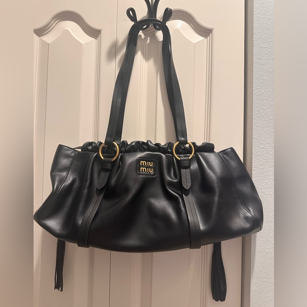 Elegant Black Shoulder Bag